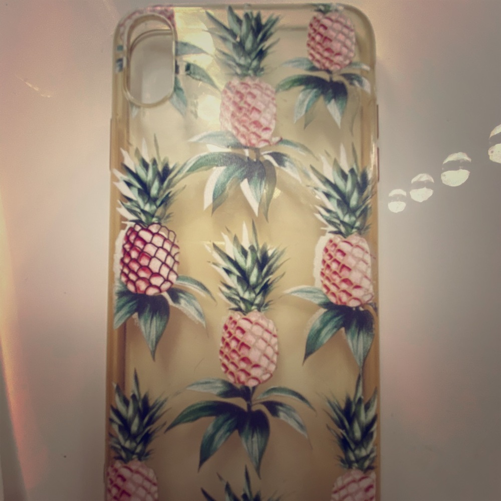 💥SOLD💥 iPhone XS Max pineapple case